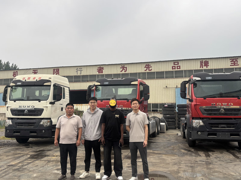 Leküzdeni a hegyeket és a tengereket az együttműködés érdekében! A mozambiki vásárlók felkeresik a Luyi gyárat ellenőrzés és csere céljából