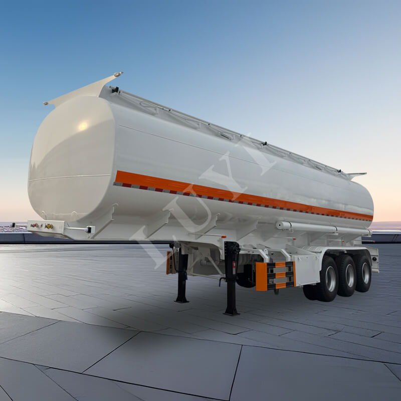 3 tengelyes 40 000 literes szénacél olajtartályos félpótkocsi