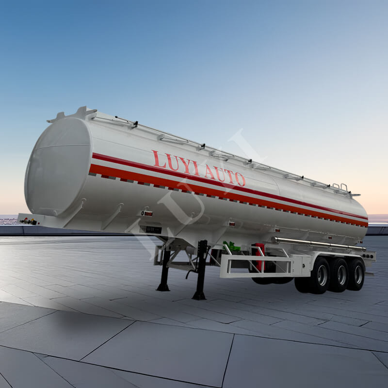 3 tengelyes 45 000 literes szénacél olajtartályos félpótkocsi 3 tengelyes 45 000 literes szénacél olajtartályos félpótkocsi