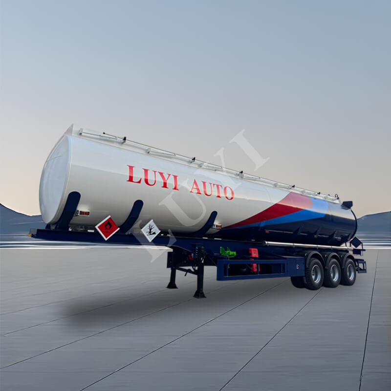 3 tengelyes 5 rekeszes 45 000 literes szénacél olajtartályos félpótkocsi