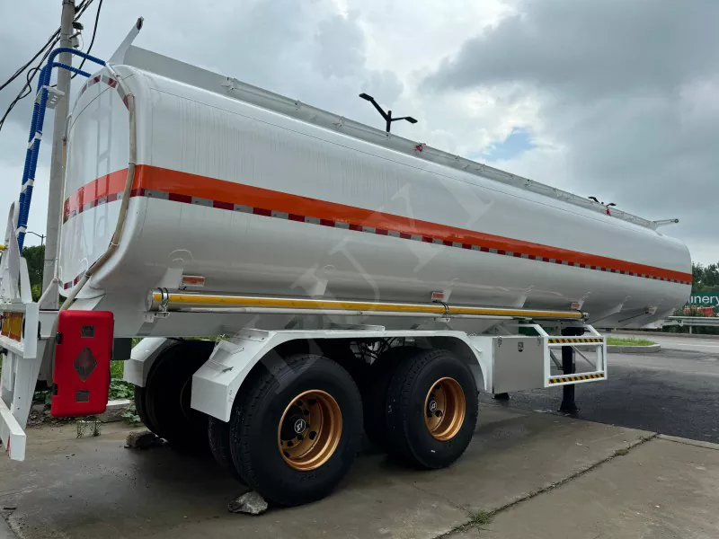 30000 liter tartályhajó félpótkocsi