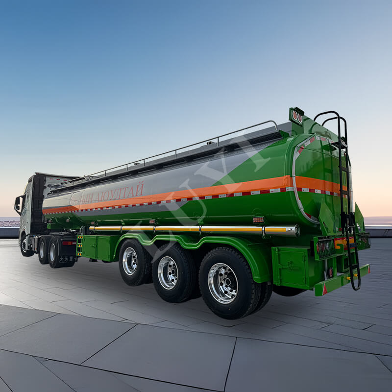 40 köbméteres 45 köbméteres 3 tengelyes olajtartályos utánfutó 40 köbméteres 45 köbméteres 3 tengelyes olajtartályos utánfutó