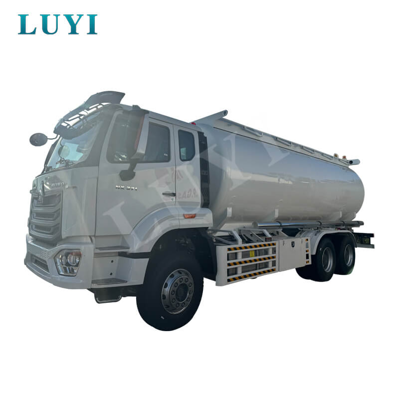 HOWO 6×4 olajtartályos félpótkocsi HOWO 6×4 olajtartályos félpótkocsi