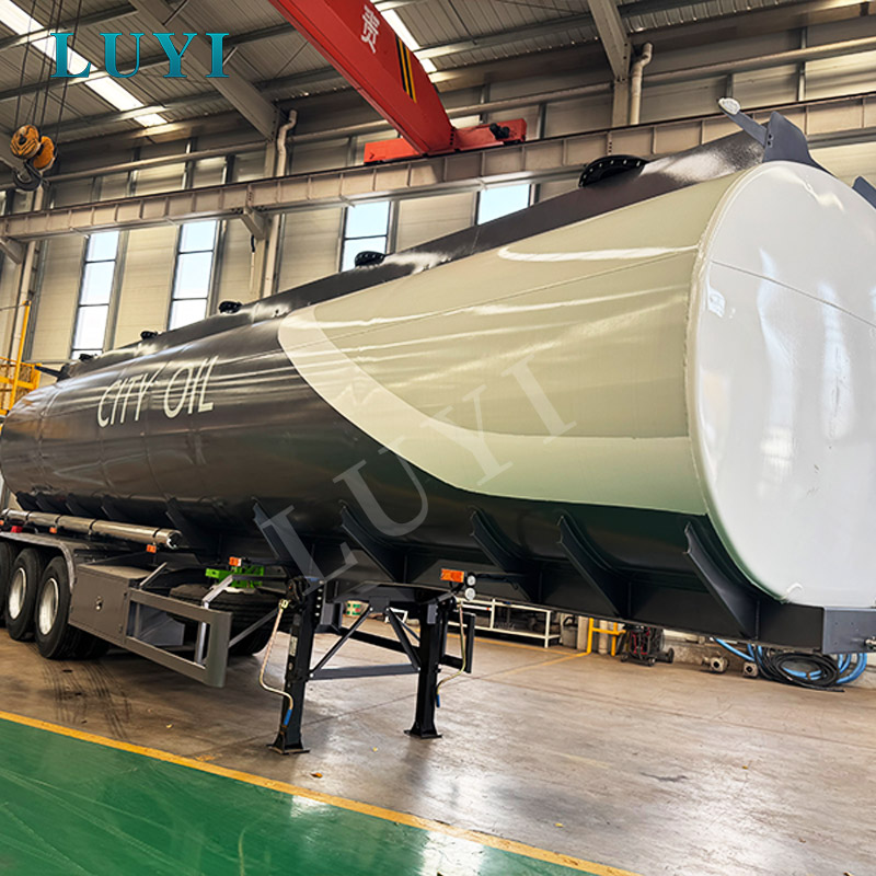 LUYI gyári árú 3 tengelyes 40 000 literes olajtartályos félpótkocsi